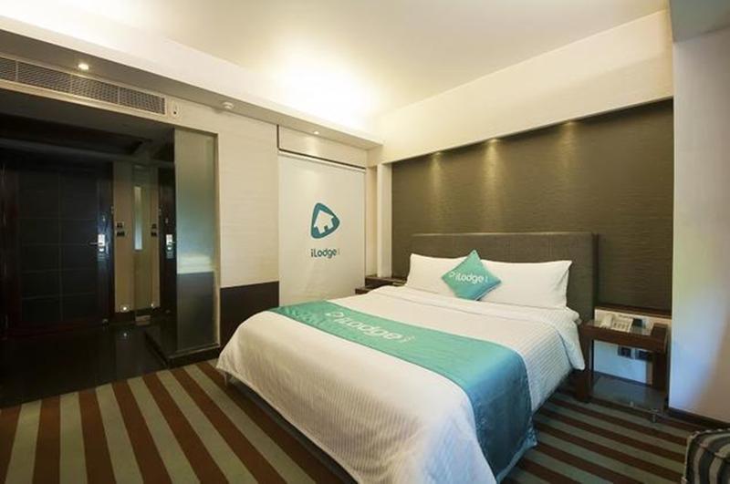 The Madison Hotel New Delhi Exterior photo