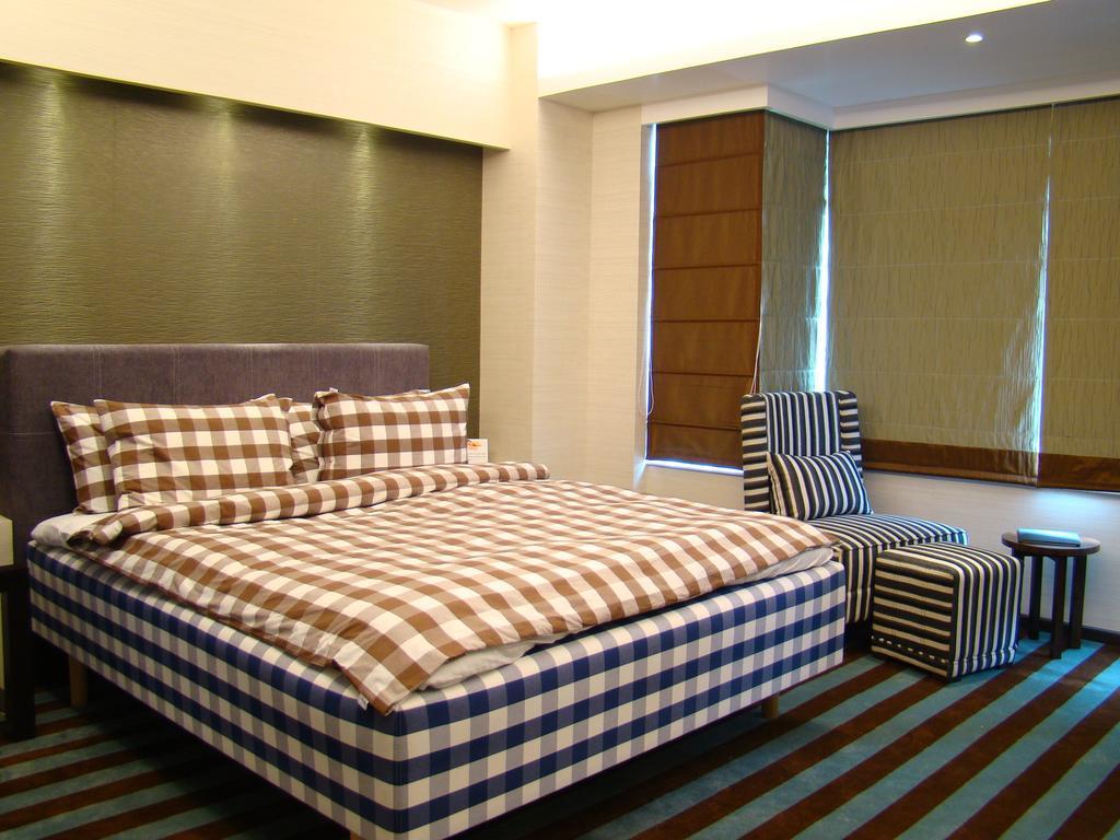 The Madison Hotel New Delhi Room photo